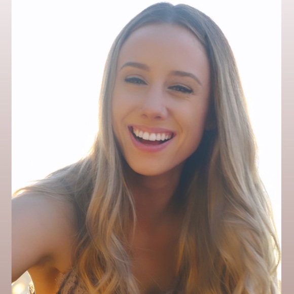 Meet your Posher, Michaela - Picture 1 of 1